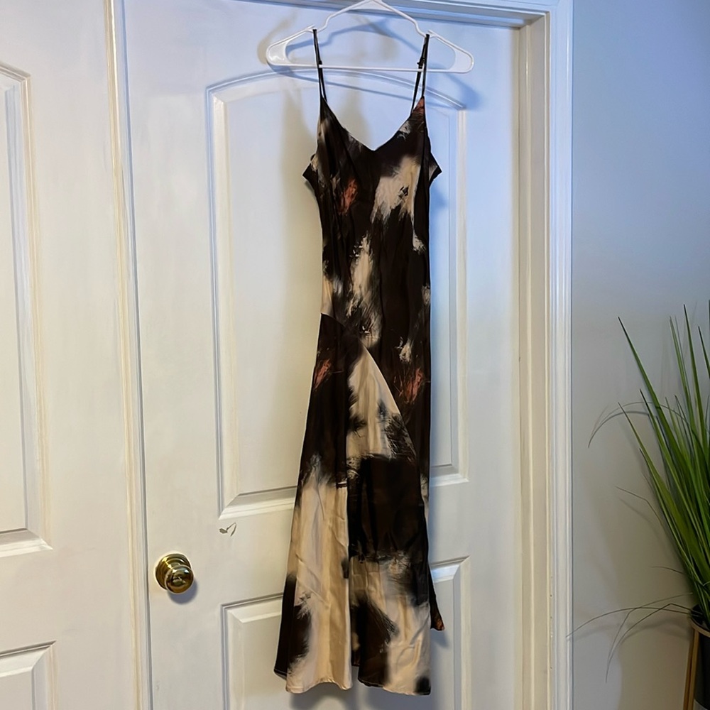 Apparalel slip dress